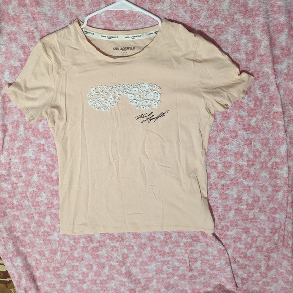 KARL LAGERFELD PARIS
Flower Sunglasses Tee - Picture 3 of 6